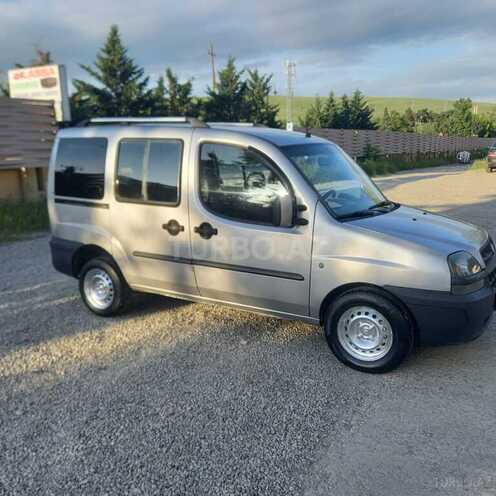 Fiat Doblo 2005, 267,000 km - 1.9 l - Şamaxı