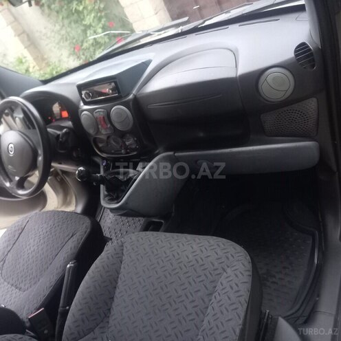 Fiat Doblo 2005, 267,000 km - 1.9 l - Şamaxı