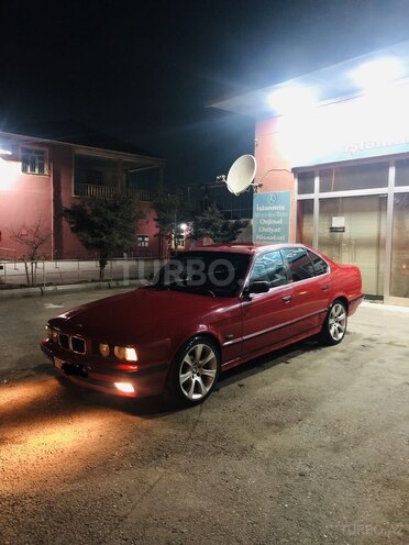 BMW 525 1988, 300,000 km - 2.5 l - Bakı