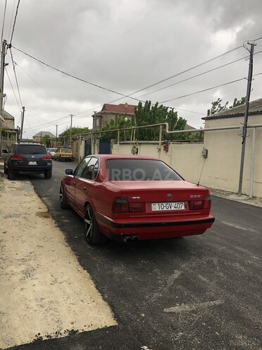 BMW 525 1988, 300,000 km - 2.5 l - Bakı