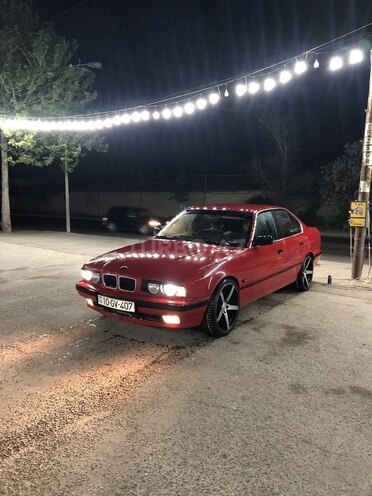BMW 525 1988, 300,000 km - 2.5 l - Bakı