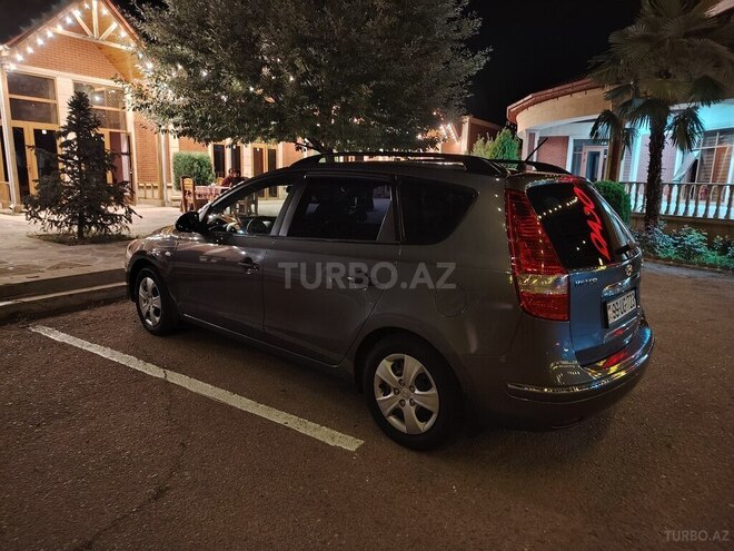 Hyundai i30 2009, 327,113 km - 1.4 л - Tovuz