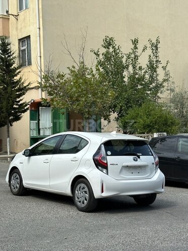 Toyota Aqua 2020, 67,000 km - 1.5 l - Bakı