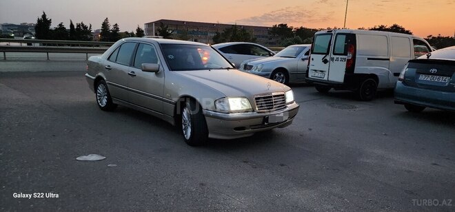 Mercedes C 240 1999, 243,786 km - 2.4 л - Bakı