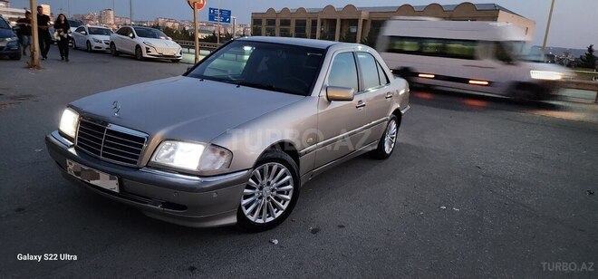 Mercedes C 240 1999, 243,786 km - 2.4 л - Bakı