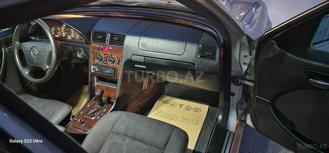 Mercedes C 240 1999, 243,786 km - 2.4 л - Bakı