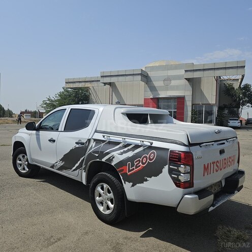 Mitsubishi L200 2022, 185,559 km - 2.4 l - Gəncə