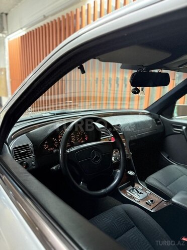 Mercedes C 180 1997, 318,000 km - 1.8 l - Gəncə