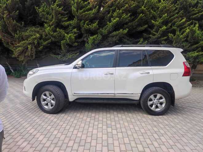 Toyota Land Cruiser Prado 2012, 226,000 km - 2.7 л - Bakı
