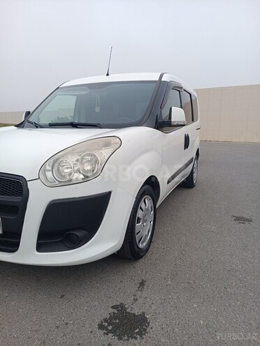 Fiat Doblo 2011, 305,000 km - 1.4 l - Bakı