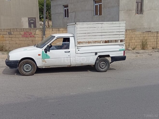 Moskvich  2005, 202,000 km - 1.6 l - Bakı