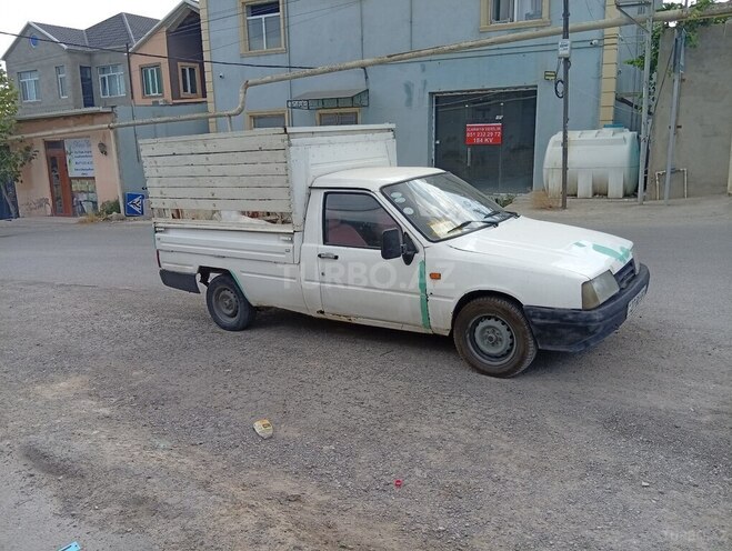 Moskvich  2005, 202,000 km - 1.6 l - Bakı