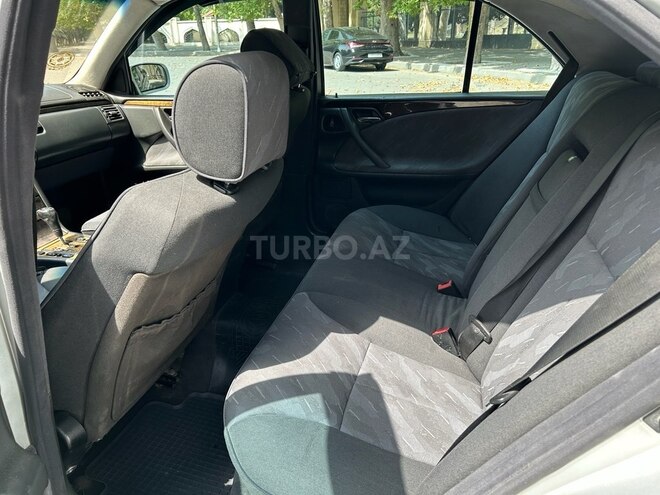 Mercedes E 200 2000, 250,000 km - 2.0 l - Mingəçevir