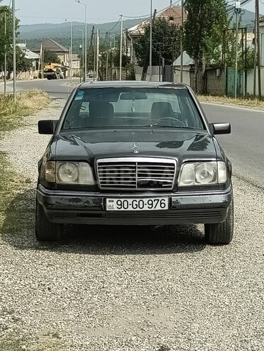 Mercedes E 250 1994, 255,559 km - 2.5 л - Quba