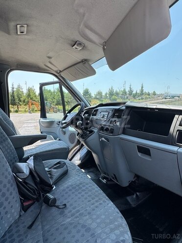 Ford Transit 2008, 202,000 km - 2.4 л - Balakən