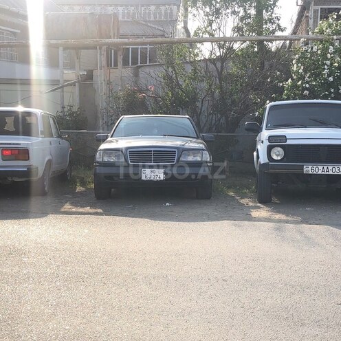Mercedes C 200 1995, 367,060 km - 2.0 l - Tovuz