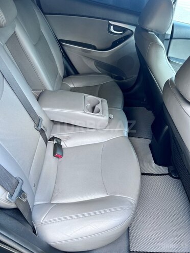 Hyundai Elantra 2015, 186,684 km - 1.8 l - Bakı