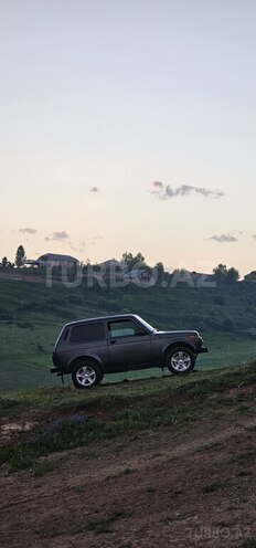 LADA (VAZ) Niva 2022, 28,000 km - 1.7 л - Gəncə