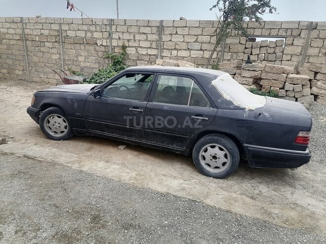 Mercedes E 200 1994, 256,849 km - 2.0 l - Bakı