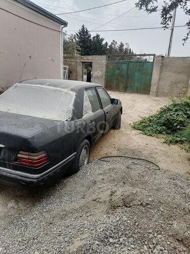 Mercedes E 200 1994, 256,849 km - 2.0 l - Bakı