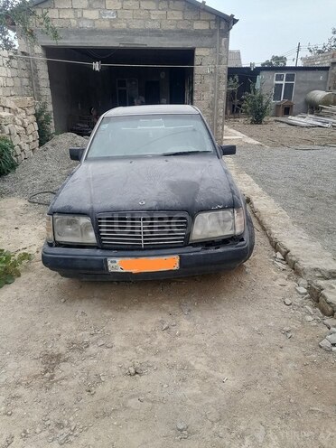 Mercedes E 200 1994, 256,849 km - 2.0 l - Bakı