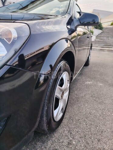 Opel Astra 2009, 173,586 km - 1.4 l - Tovuz