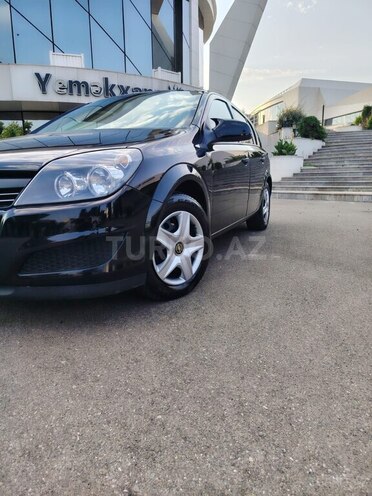 Opel Astra 2009, 173,586 km - 1.4 l - Tovuz