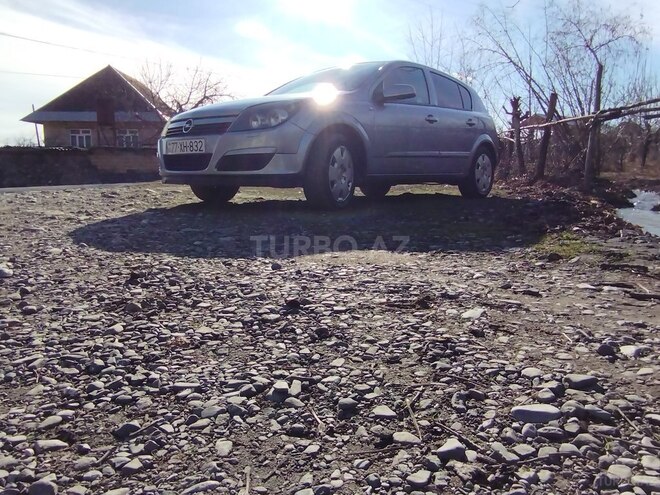 Opel Astra 2004, 280,000 km - 1.4 l - Bakı