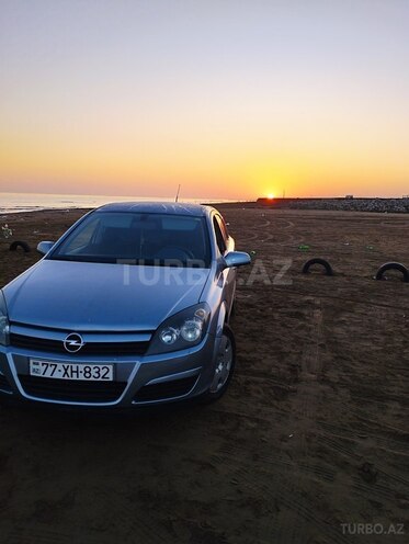 Opel Astra 2004, 280,000 km - 1.4 l - Bakı