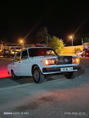 LADA (VAZ) 2107 2009, 66,000 km - 1.6 l - Salyan