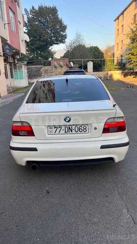 BMW 525 2001, 400,000 km - 2.5 l - Zaqatala