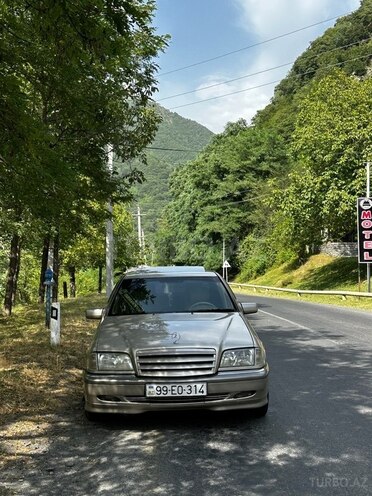 Mercedes C 240 1998, 350,000 km - 2.4 l - Qax
