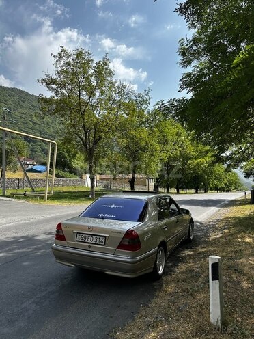Mercedes C 240 1998, 350,000 km - 2.4 l - Qax
