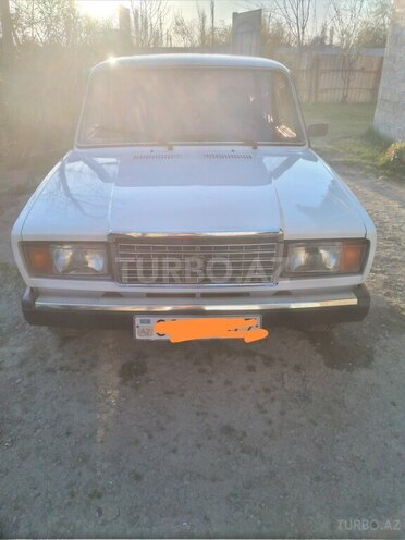 LADA (VAZ) 2107 2007, 175,000 km - 1.6 l - Ucar