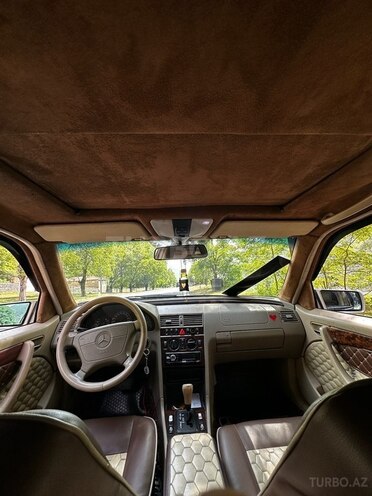 Mercedes C 240 1998, 350,000 km - 2.4 l - Qax
