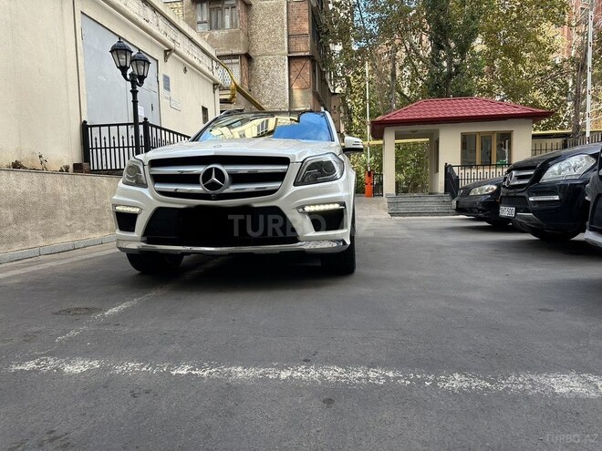 Mercedes GL 500 4MATIC 2013, 132,900 km - 4.7 l - Bakı