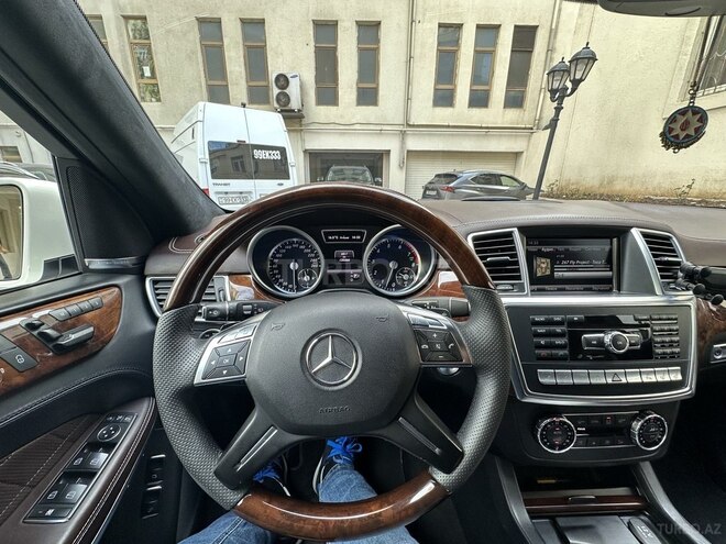 Mercedes GL 500 4MATIC 2013, 132,900 km - 4.7 l - Bakı