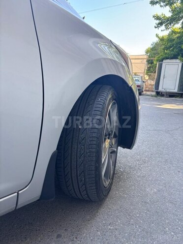 Hyundai Elantra 2015, 241,402 km - 1.8 l - Xırdalan