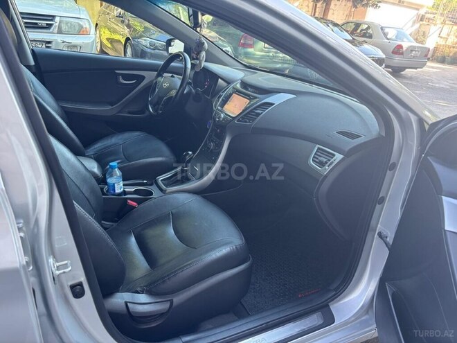 Hyundai Elantra 2015, 241,402 km - 1.8 l - Xırdalan