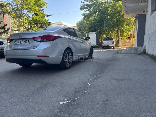 Hyundai Elantra 2015, 241,402 km - 1.8 l - Xırdalan
