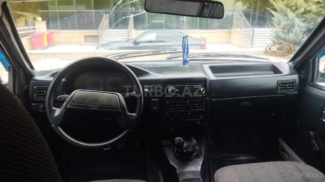 IJ 2126 Oda 2003, 147,542 km - 1.6 l - Qazax