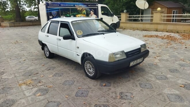IJ 2126 Oda 2003, 147,542 km - 1.6 l - Qazax