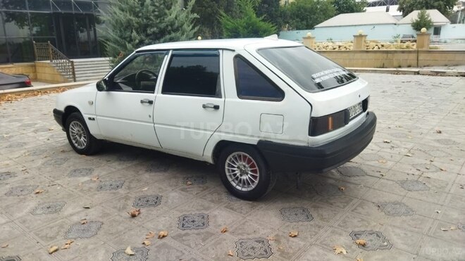 IJ 2126 Oda 2003, 147,542 km - 1.6 l - Qazax