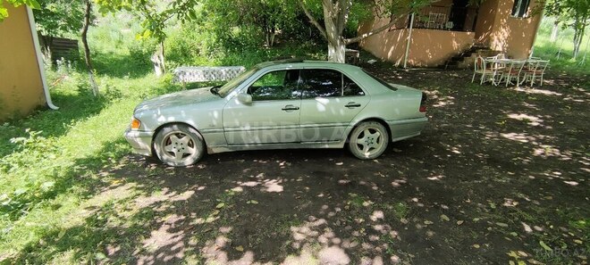 Mercedes C 240 1998, 35,752 km - 2.6 l - Ağstafa