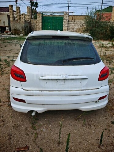 Peugeot 206 2004, 220,000 km - 1.4 l - Babək