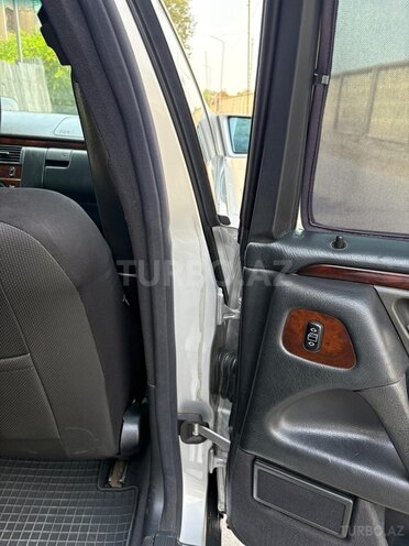 Mercedes E 240 1996, 265,000 km - 2.4 l - Gəncə
