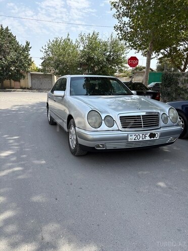 Mercedes E 240 1996, 265,000 km - 2.4 l - Gəncə
