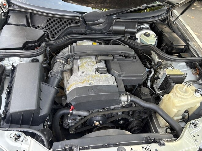 Mercedes E 240 1996, 265,000 km - 2.4 l - Gəncə