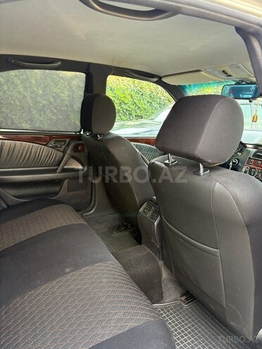 Mercedes E 240 1996, 265,000 km - 2.4 l - Gəncə