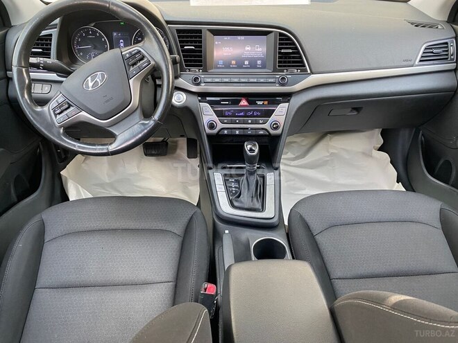 Hyundai Elantra 2018, 149,872 km - 2.0 l - Bakı